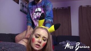 Disfrazado de Pikachu, ¡es súper efectivo! – Sexo gratis